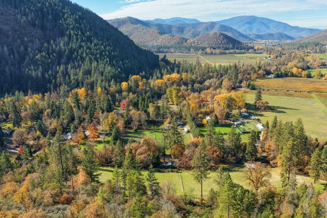 13688 Highway 238, Applegate, OR 97530