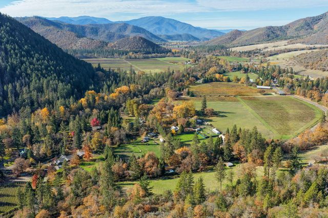 13688 Highway 238, Applegate, OR 97530