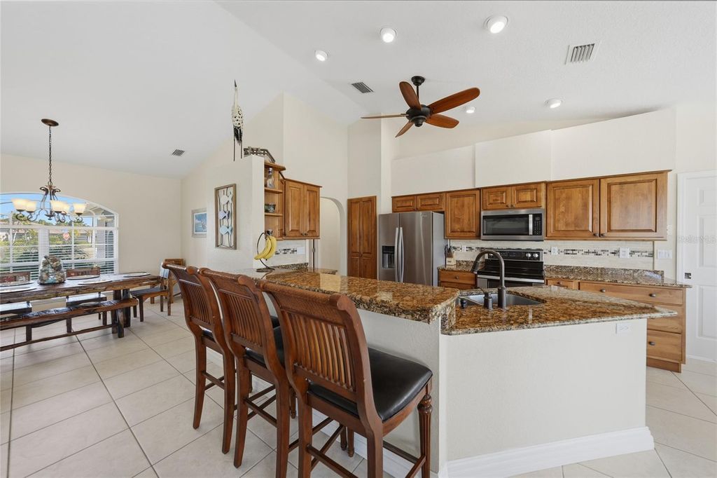 Image 11 of property listing at 1001 MINEO DRIVE, Punta Gorda, FL 33950