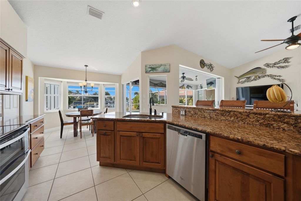 Image 12 of property listing at 1001 MINEO DRIVE, Punta Gorda, FL 33950