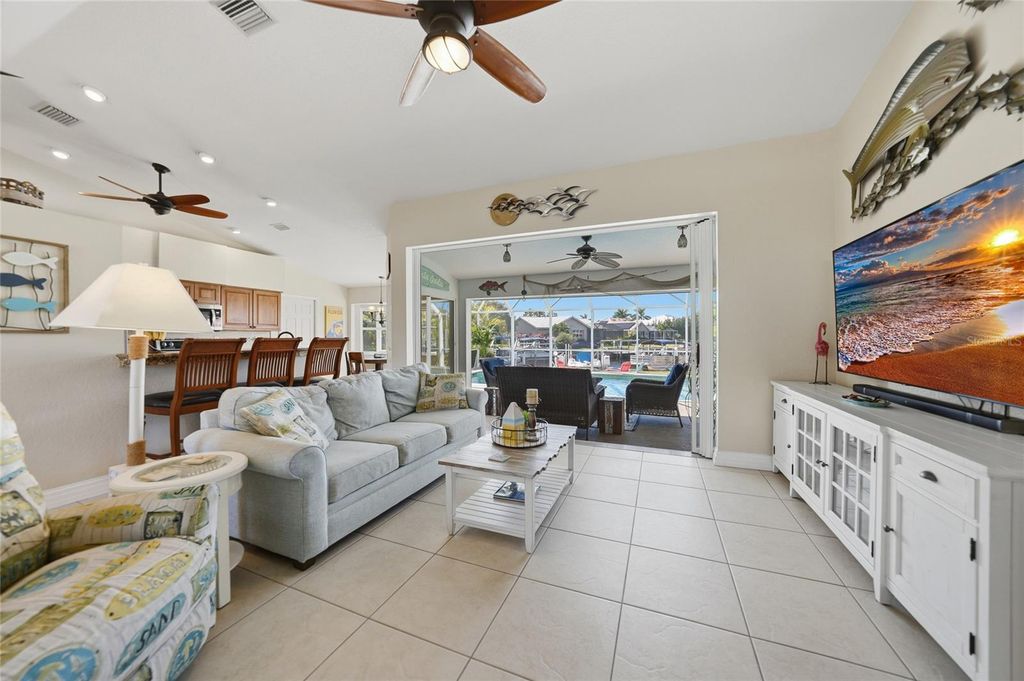 Image 17 of property listing at 1001 MINEO DRIVE, Punta Gorda, FL 33950