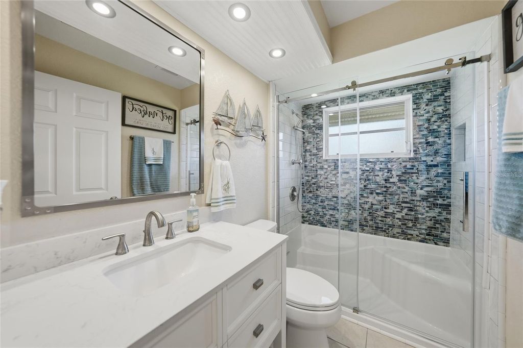 Image 26 of property listing at 1001 MINEO DRIVE, Punta Gorda, FL 33950