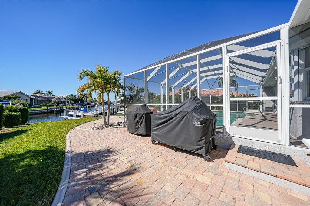 Image 38 of property listing at 1001 MINEO DRIVE, Punta Gorda, FL 33950