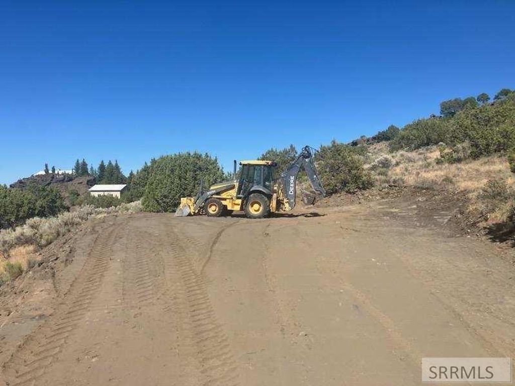 Image 18 of property listing at L17B5 Outlaw Pass, Menan, ID 83434