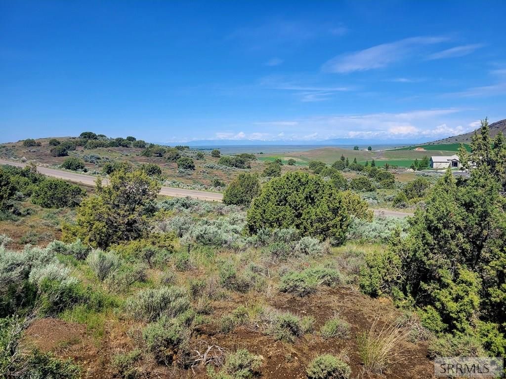 Image 3 of property listing at L17B5 Outlaw Pass, Menan, ID 83434