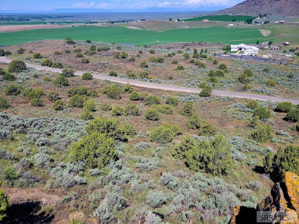 Image 6 of property listing at L17B5 Outlaw Pass, Menan, ID 83434