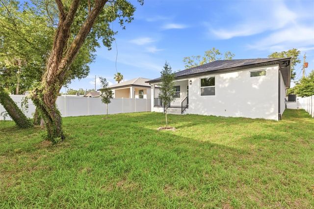 8316 N EDISON AVENUE, Tampa, FL 33604