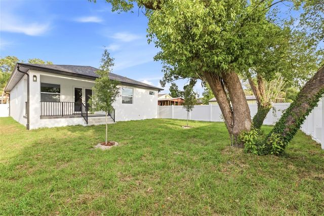 8316 N EDISON AVENUE, Tampa, FL 33604