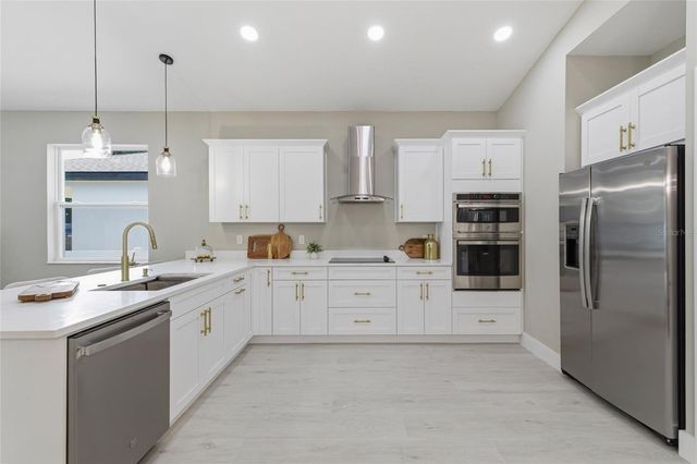8316 N EDISON AVENUE, Tampa, FL 33604