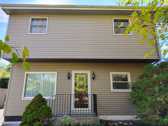 35W325 Lambert Avenue, St. Charles, IL 60174