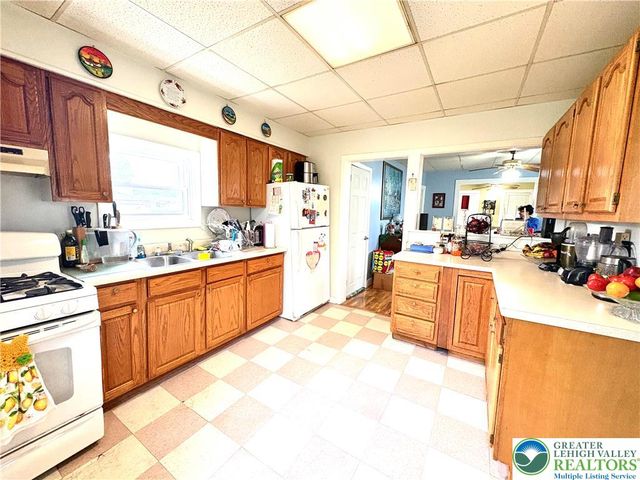 346 Messinger, Bangor Boro, PA 18013