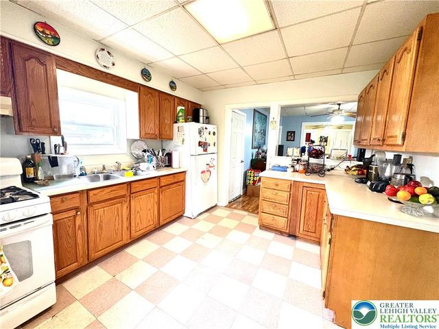 346 Messinger, Bangor Boro, PA 18013