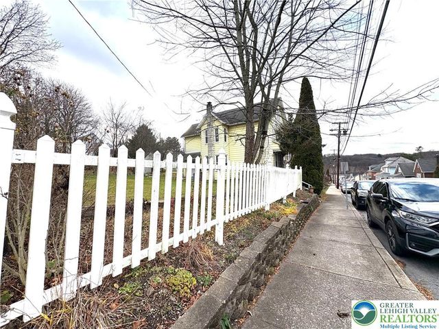 346 Messinger, Bangor Boro, PA 18013