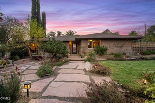 526 N Michillinda Avenue, Sierra Madre, CA 91024