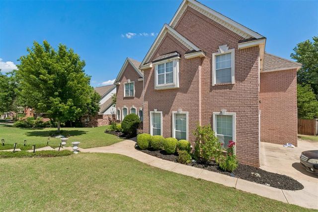 2600 Grand National Drive, Edmond, OK 73034