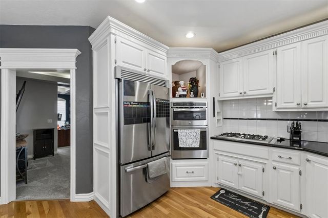 2600 Grand National Drive, Edmond, OK 73034