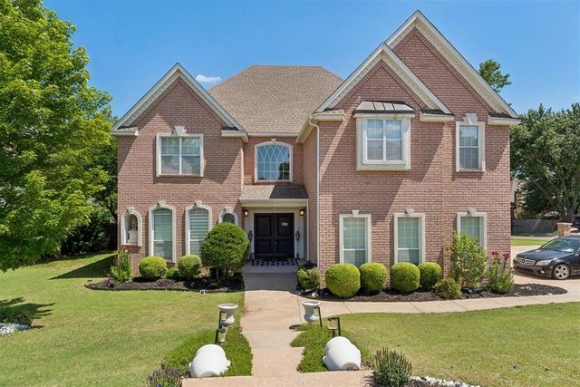 2600 Grand National Drive, Edmond, OK 73034