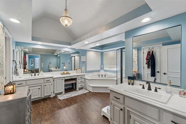 2600 Grand National Drive, Edmond, OK 73034