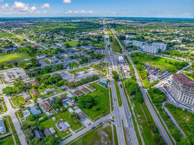 214 S Dixie Hwy, Miami, FL 33189