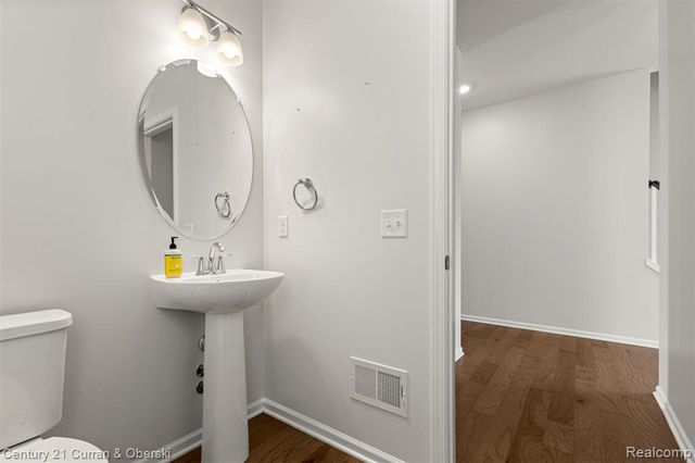 2717 Salt Springs Drive, Saline, MI 48176