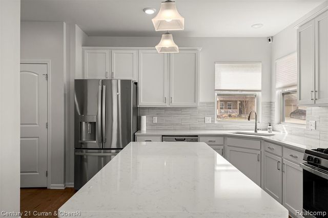 2717 Salt Springs Drive, Saline, MI 48176