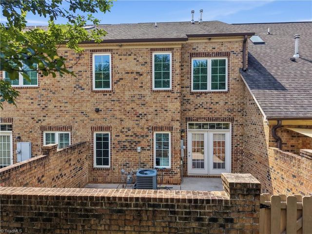 752 Carneros Circle, High Point, NC 27265