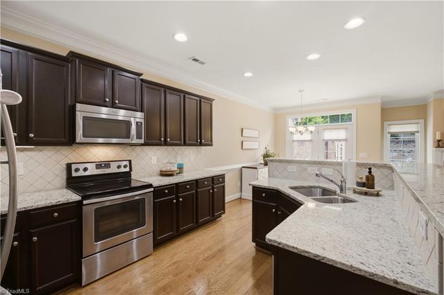 752 Carneros Circle, High Point, NC 27265