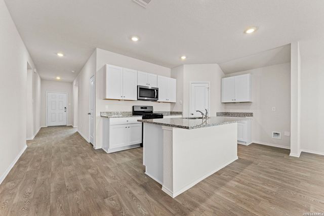 1101 Argonne Forest, Seguin, TX 78155