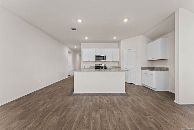 1101 Argonne Forest, Seguin, TX 78155