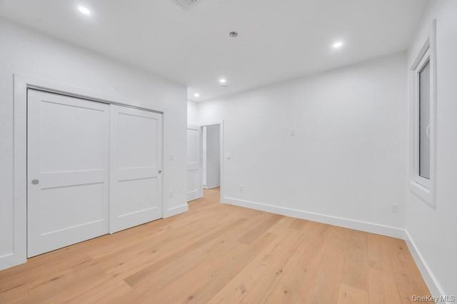 472 Farmranch Road E, Bethpage, NY 11714