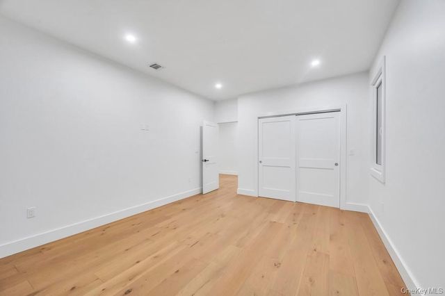 472 Farmranch Road E, Bethpage, NY 11714