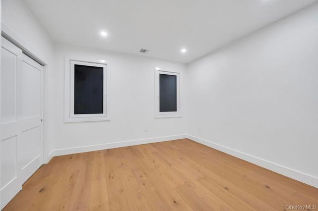 472 Farmranch Road E, Bethpage, NY 11714