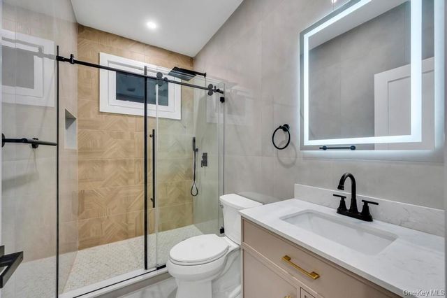 472 Farmranch Road E, Bethpage, NY 11714