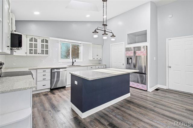 4814 Red Cedar Valley Lane, High Ridge, MO 63049