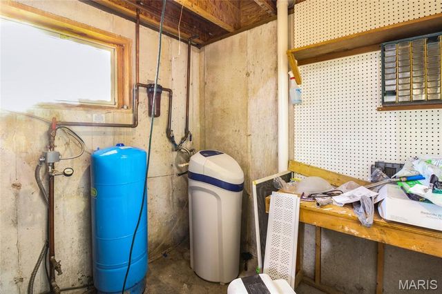 4814 Red Cedar Valley Lane, High Ridge, MO 63049