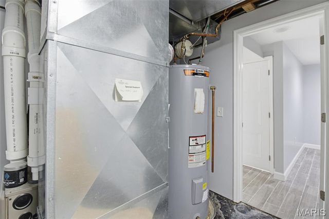 4814 Red Cedar Valley Lane, High Ridge, MO 63049