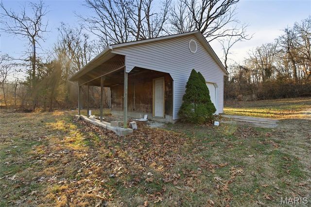 4814 Red Cedar Valley Lane, High Ridge, MO 63049