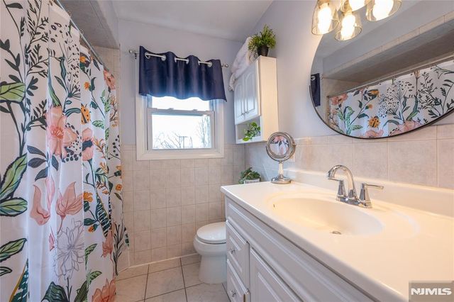 669 McKinley Avenue, Twp Of Washington, NJ 07676