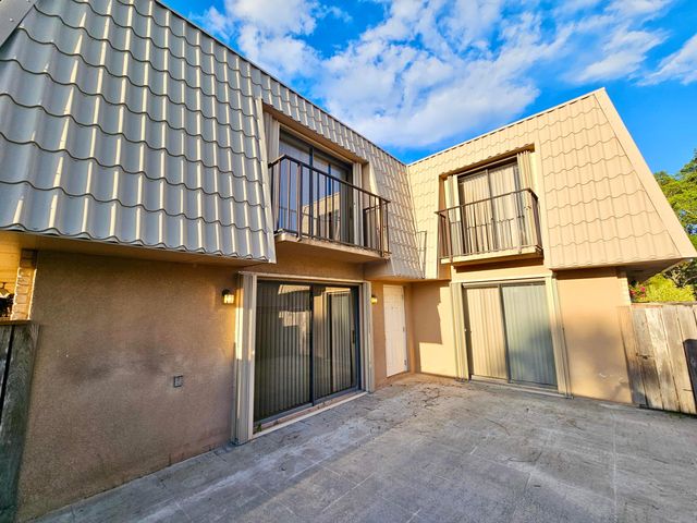 5152 51st Way, West Palm Beach, FL 33409