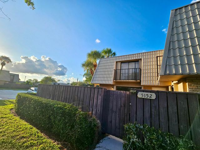 5152 51st Way, West Palm Beach, FL 33409