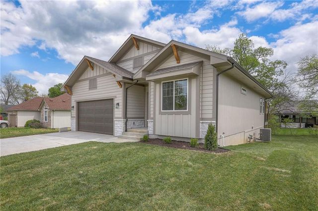 207 S Black Jack Avenue, Lone Jack, MO 64070