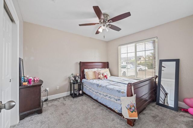 5110 W Simpson Avenue, Fresno, CA 93722
