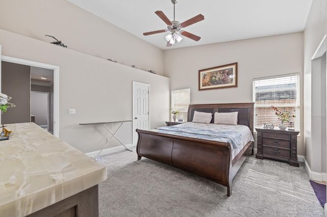 5110 W Simpson Avenue, Fresno, CA 93722