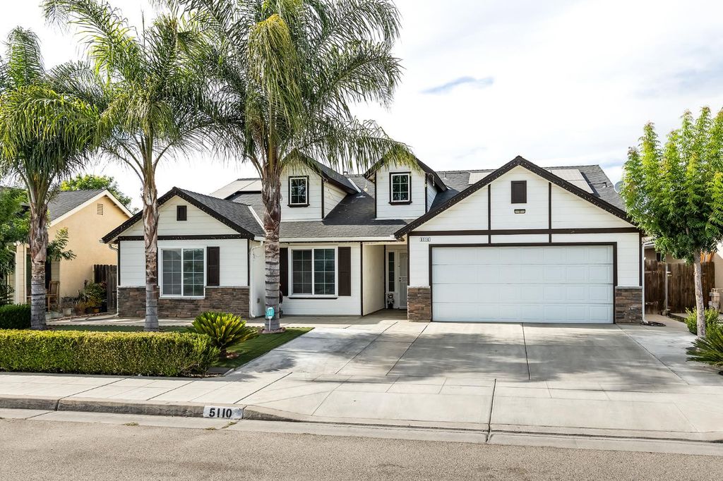 5110 W Simpson Avenue, Fresno, CA 93722