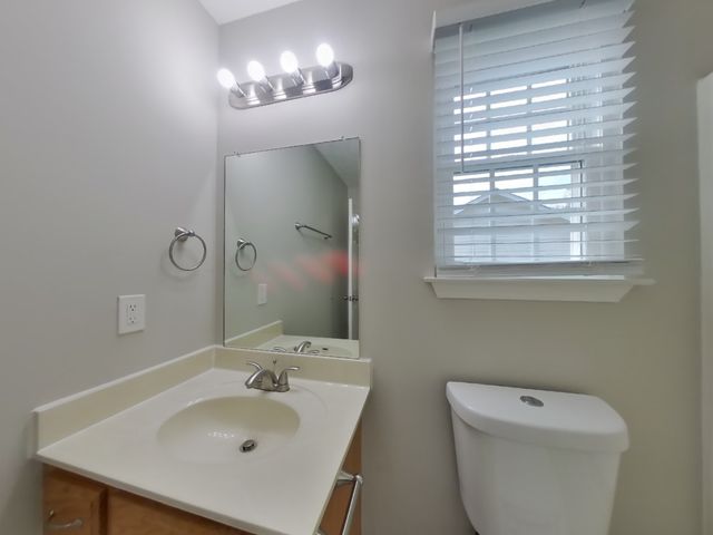 712 Paige Ct, Columbia, TN 38401