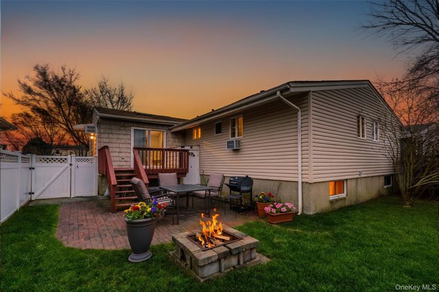 2582 Centre Avenue, Bellmore, NY 11710