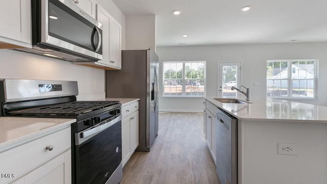 154 Rusling Leaf Drive, Fuquay Varina, NC 27526
