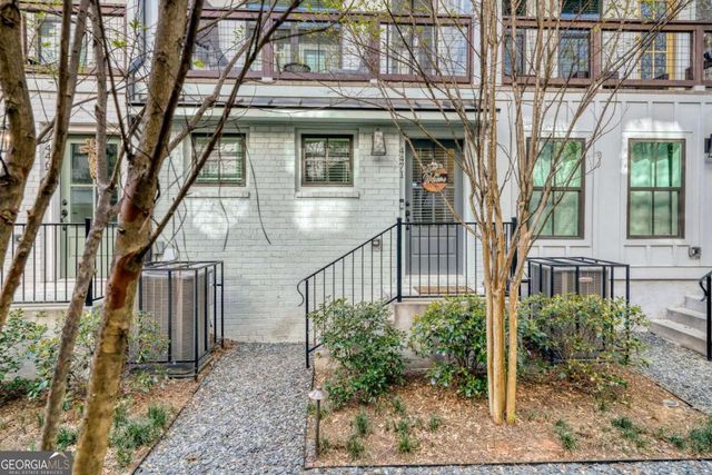 4471 Dandelion Lane, Atlanta, GA 30342