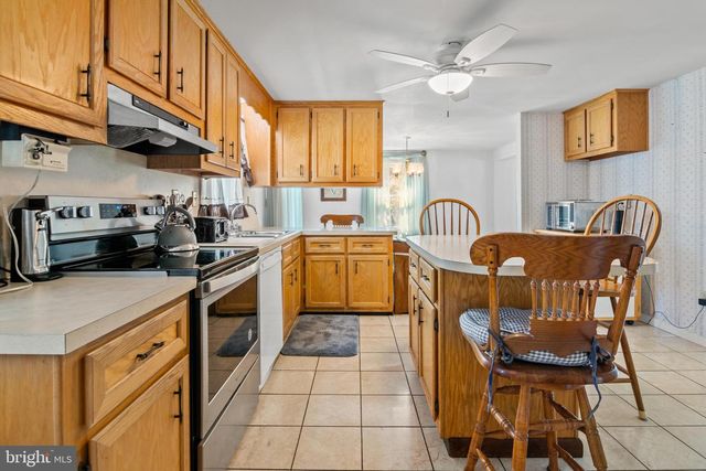 402 DELAWARE AVE, Baltimore, MD 21221