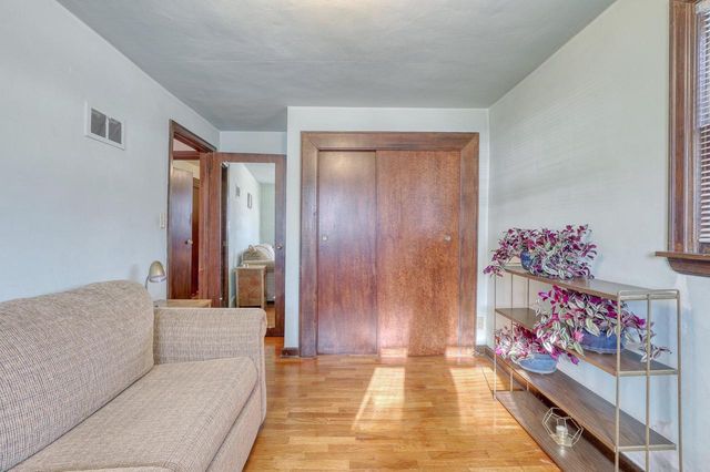 132 Caldwell STREET, Pewaukee, WI 53072